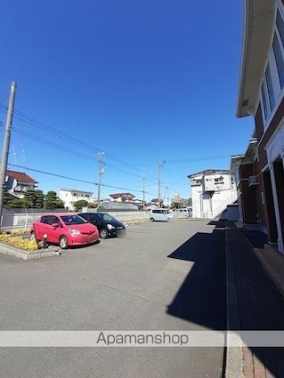 クラールＳ・Ｓ　Ｂ棟[1LDK/45.72m2]の駐車場