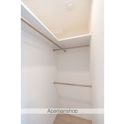 コンフォリア・リヴ新中野ＳＯＵＴＨ[1DK/25.42m2]の収納