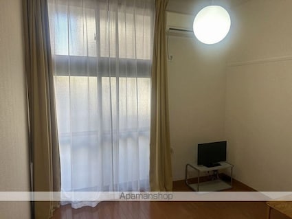 レオパレスラポールⅠ[1K/20.28m2]のリビング・居間1