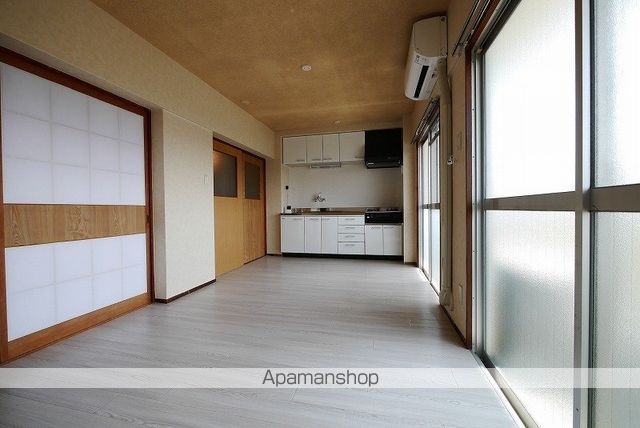 MIKI HOUSEVIIIの内装写真