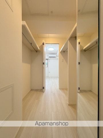 DRAW上本町の内装写真