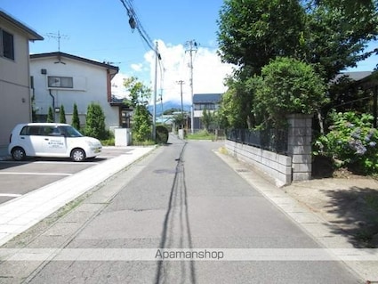 グリーングランデ[1LDK/56.56m2]の周辺8