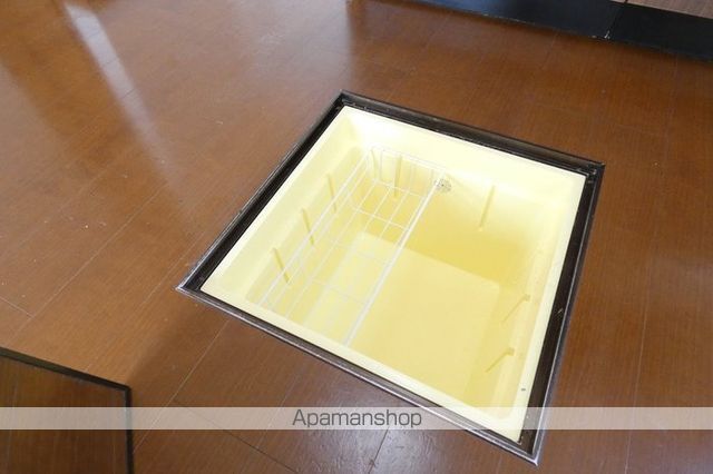 ルマ フジワラ ドゥアの内装写真