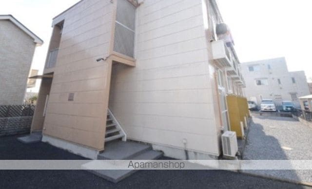レオパレス小金井公園の玄関写真