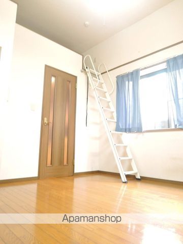 スタジオーネ参番館の内装写真