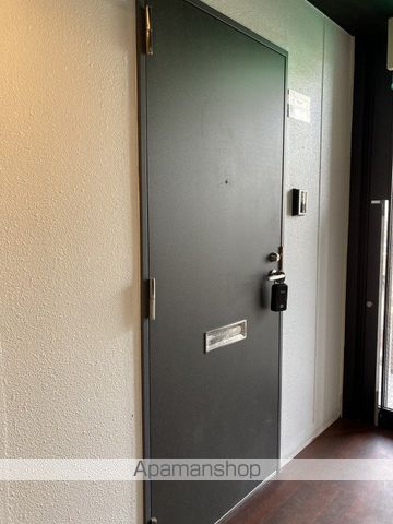 タウンハウス金衛町の玄関写真