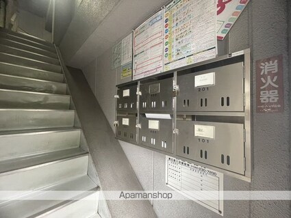 里見ビル[1R/15m2]の共用部1