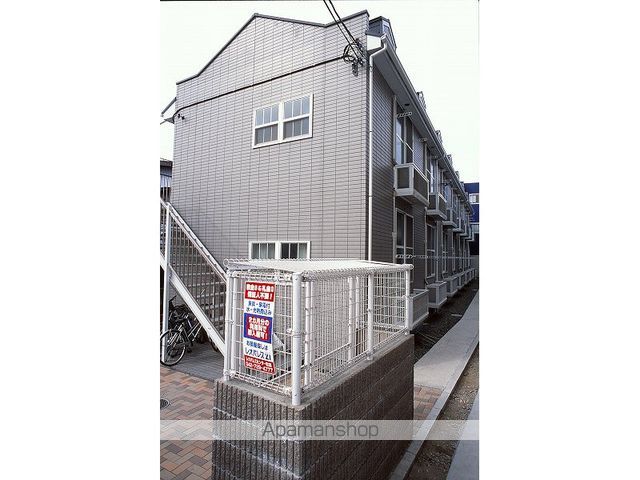 レオパレスYOSHIKOの外観写真