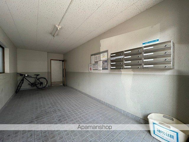 サンライズ三宅 B棟の玄関写真