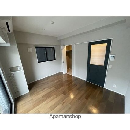 ＵＮ　ＲＯＯＭ[1K/25.5m2]のリビング・居間