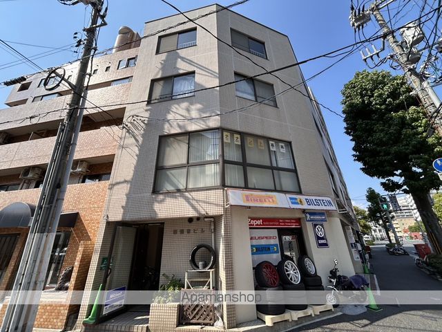 西観音ビルの玄関写真