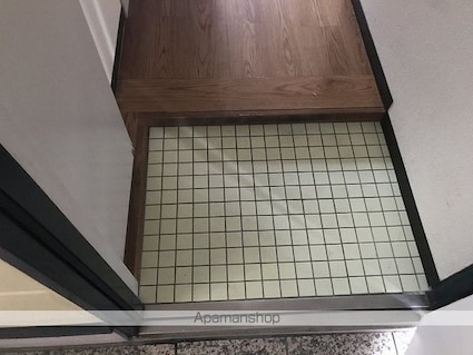 エトワール鴨部Ⅰ[1R/19.8m2]の玄関