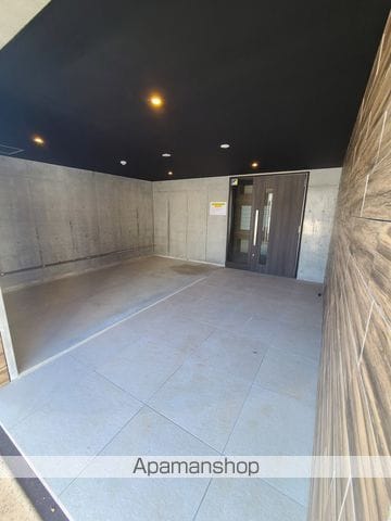 レジデンス円山北の玄関写真