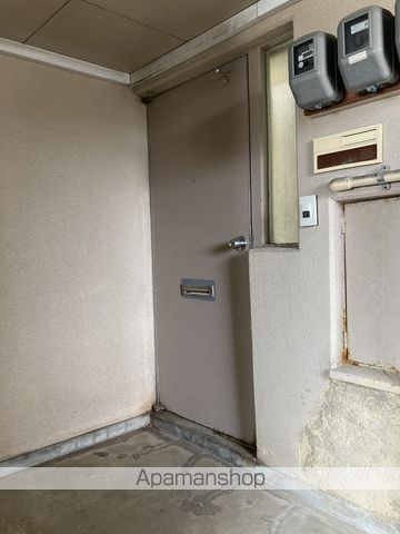 ホンダマンションの玄関写真