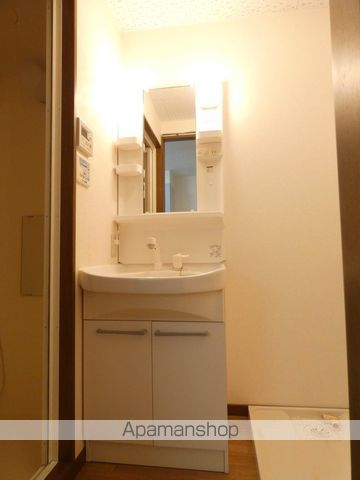 アンプルール クラージュ CUREの内装写真