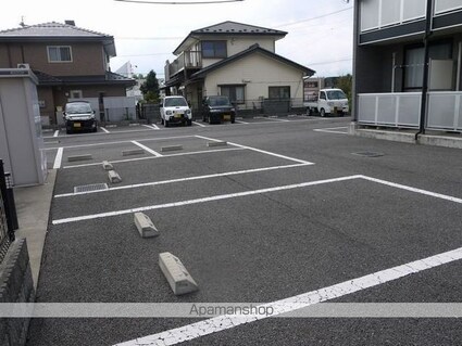 レオパレスうつくし[1K/20.81m2]の駐車場2
