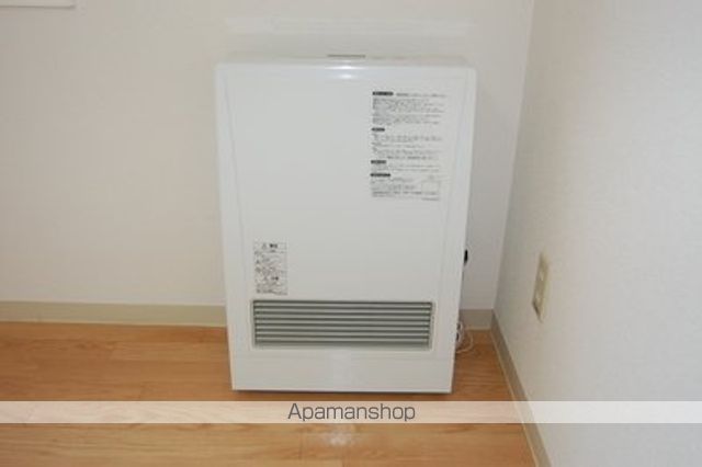 MORE TONDENの内装写真