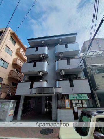 ル・ブール城東の外観写真