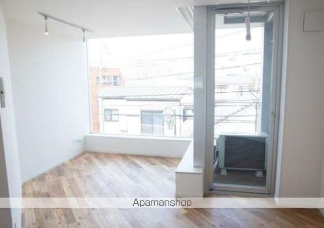 WEST APARTMENTの内装写真