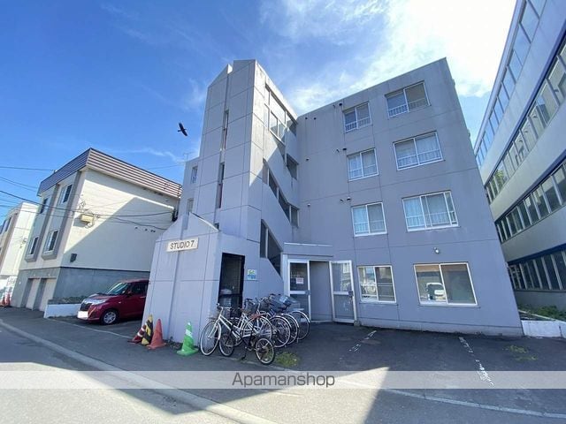 STUDIO 7の外観写真