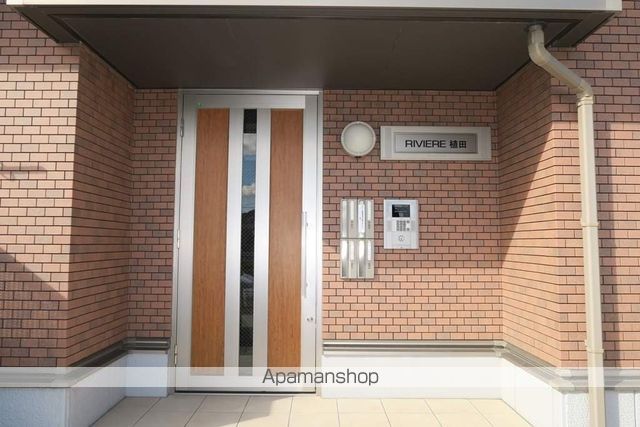 リヴィエール植田の玄関写真
