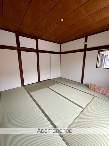 小田急電鉄江ノ島線 鵠沼海岸駅 徒歩7分 1階建 築44年の内装写真