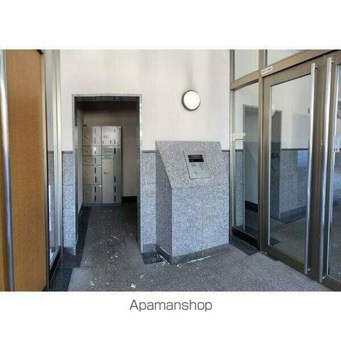 三和マンションの玄関写真
