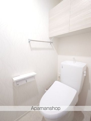Ｄーｒｅｓｉｄｅｎｃｅ曙町１丁目[1LDK/36.11m2]のトイレ