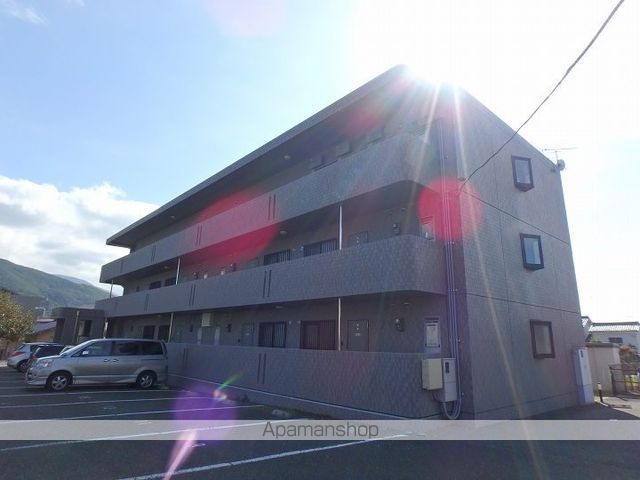 マンションシルクスクエアIIの外観写真
