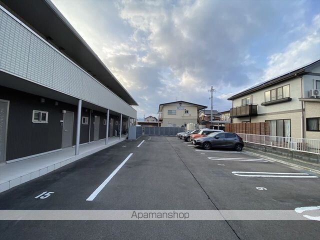 リーリエ[1R/30.03m2]の駐車場2