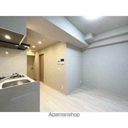 ＯＲＳＵＳ　ＡＫＡＢＡＮＥ　ＥＡＳＴ[1DK/25.13m2]のリビング・居間