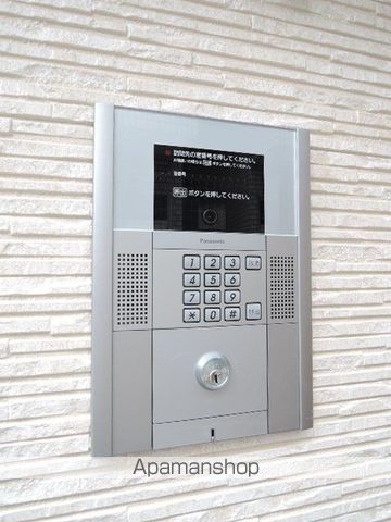 ディアコート南行徳の玄関写真