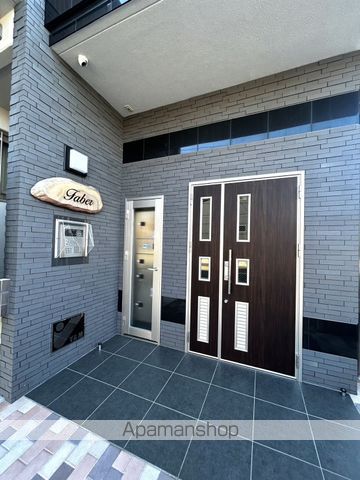 FABERの玄関写真