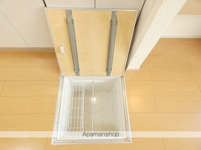 サラスバティ Aの内装写真