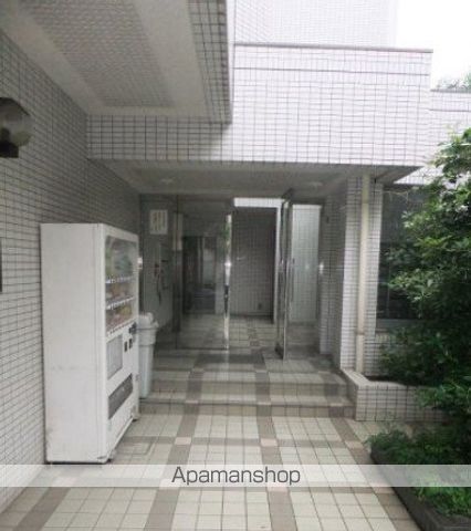 ウインベルソロ川崎第11の玄関写真