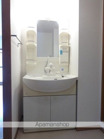コンダクトヴィレッジ小田部の内装写真