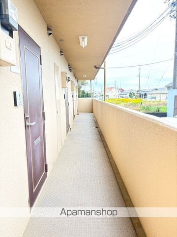 レイクルイーズの玄関写真