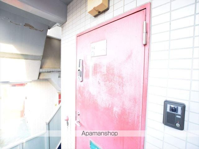 シャトーヌーボ相模原の玄関写真