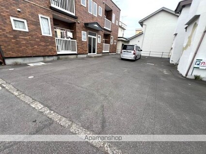 第３緑ハイツ（ダイサンミドリハイツ）[2LDK/50.81m2]の駐車場1