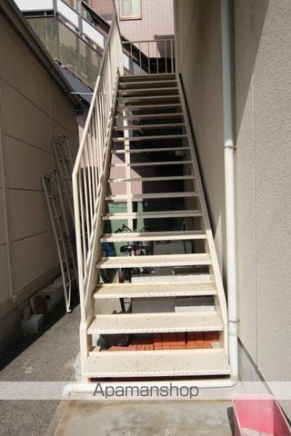 薮本ハイツの玄関写真
