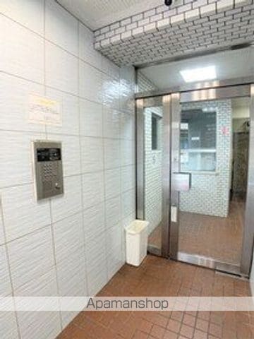日興パレセゾン中野の玄関写真