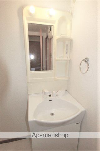 SURPLUS女神の内装写真