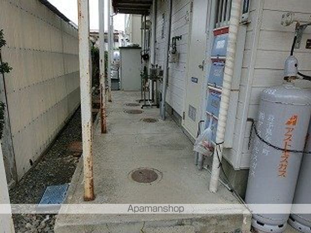 ルミナスアキの玄関写真