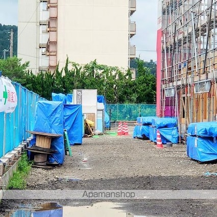 ルナクレシェンテ　Ⅱ[2LDK/62.09m2]の駐車場1