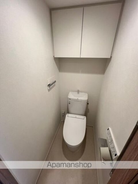 シーズンフラッツ浅草言問通り[2LDK/51.66m2]のトイレ