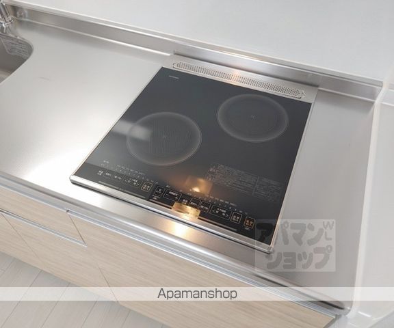 F ASECIA POLAKEの内装写真