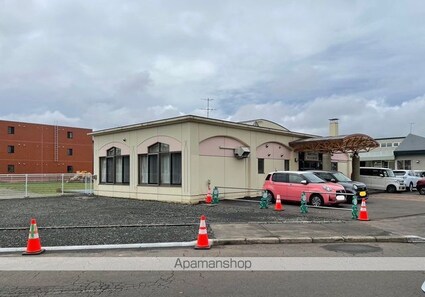 メゾンソレイユ（北都）[1LDK/27.14m2]の周辺1