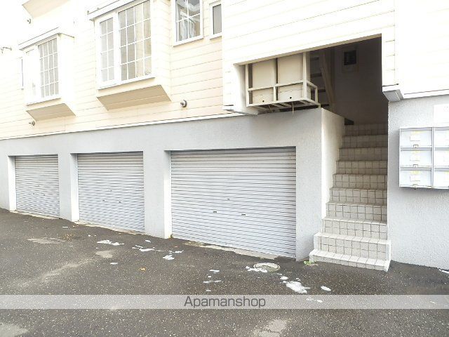 プレミエール南郷Cの玄関写真