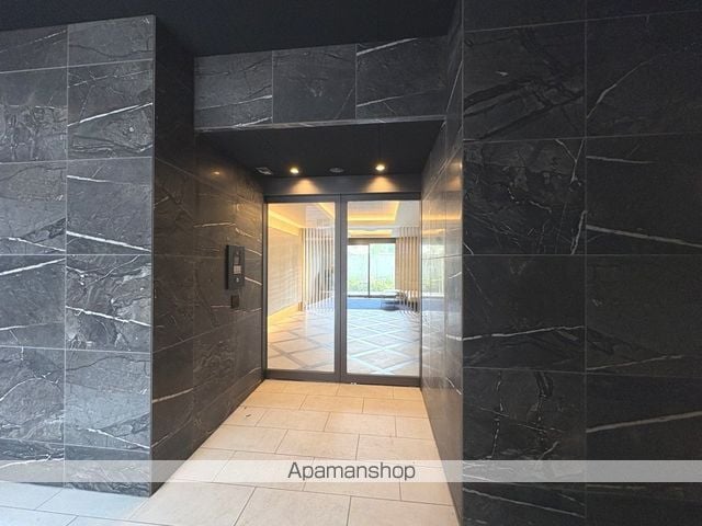 SーRESIDENCE天満橋ARの玄関写真