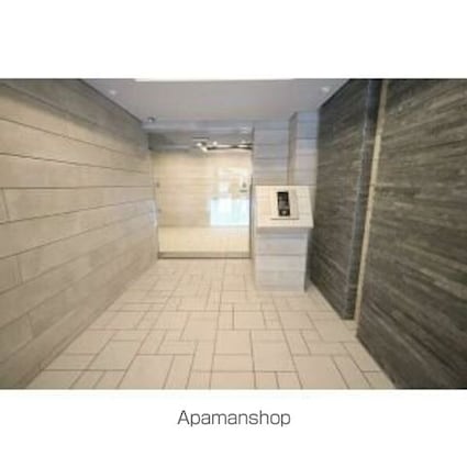 愛知県名古屋市東区葵１丁目[1K/27.27m2]のエントランス